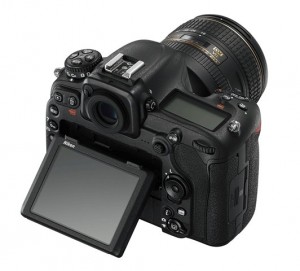 Nikon D500 - Tilting Touch-screen